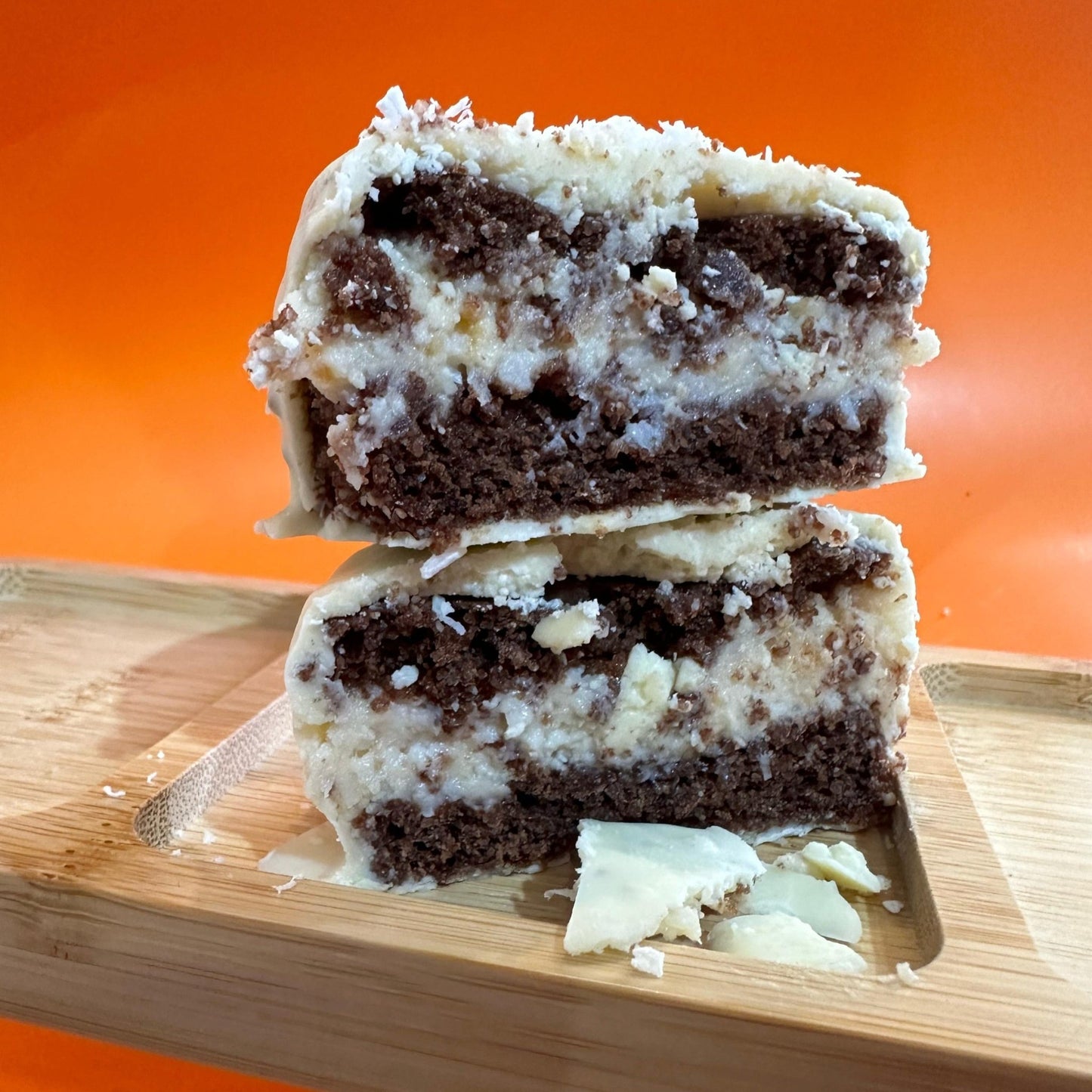 Pão de Mel de Beijinho com Cobertura de Chocolate Branco Zero (100g) - Doce Proteico Zero Açúcar | Laricas Fitness