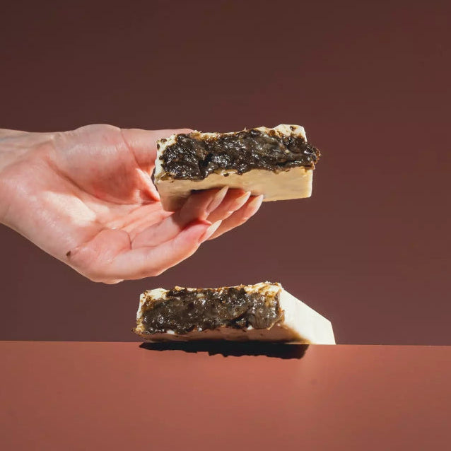 Recheio cremoso Cookies’n Cream em uma barra proteica de 180g, sem adição de açúcar e feita para quem quer sabor de sobremesa com melhor composição.