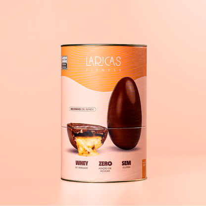 Textura suave de coco e chocolate do Ovo de Páscoa Fit Beijinho