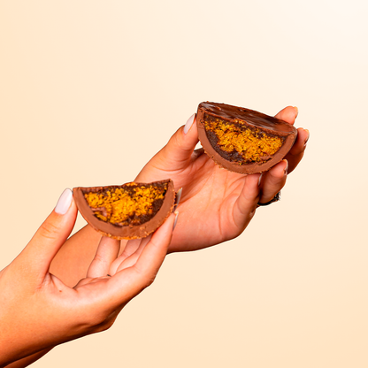 Ovo de Páscoa Fit sabor bolo de cenoura brasileiro